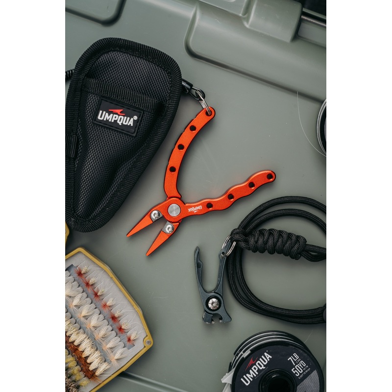 Umpqua River Run Trout Plier w/ Sheath