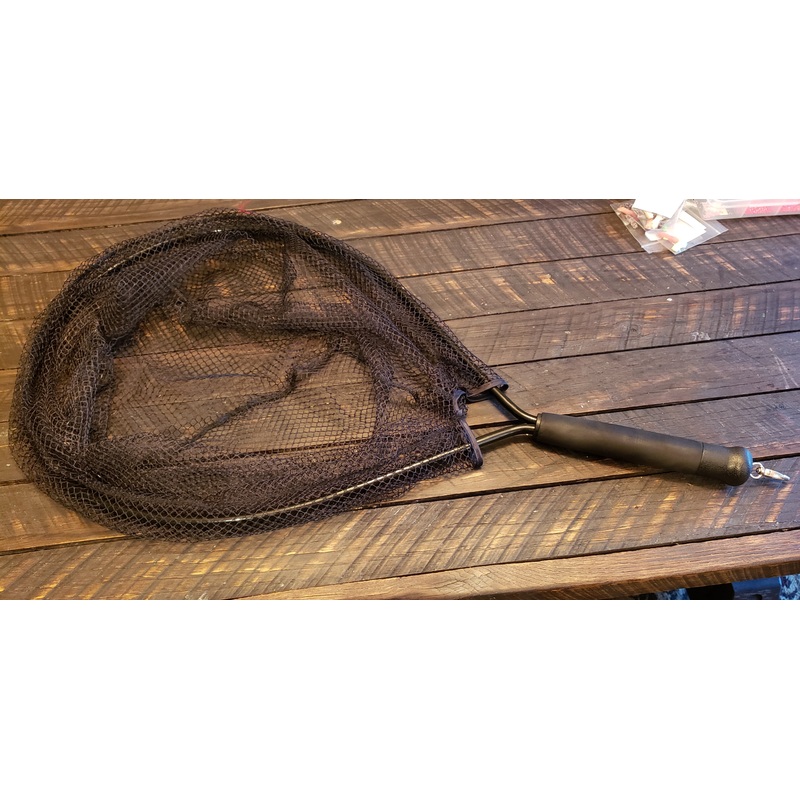 LARGE NET WITH BUILT IN RETRACTOR