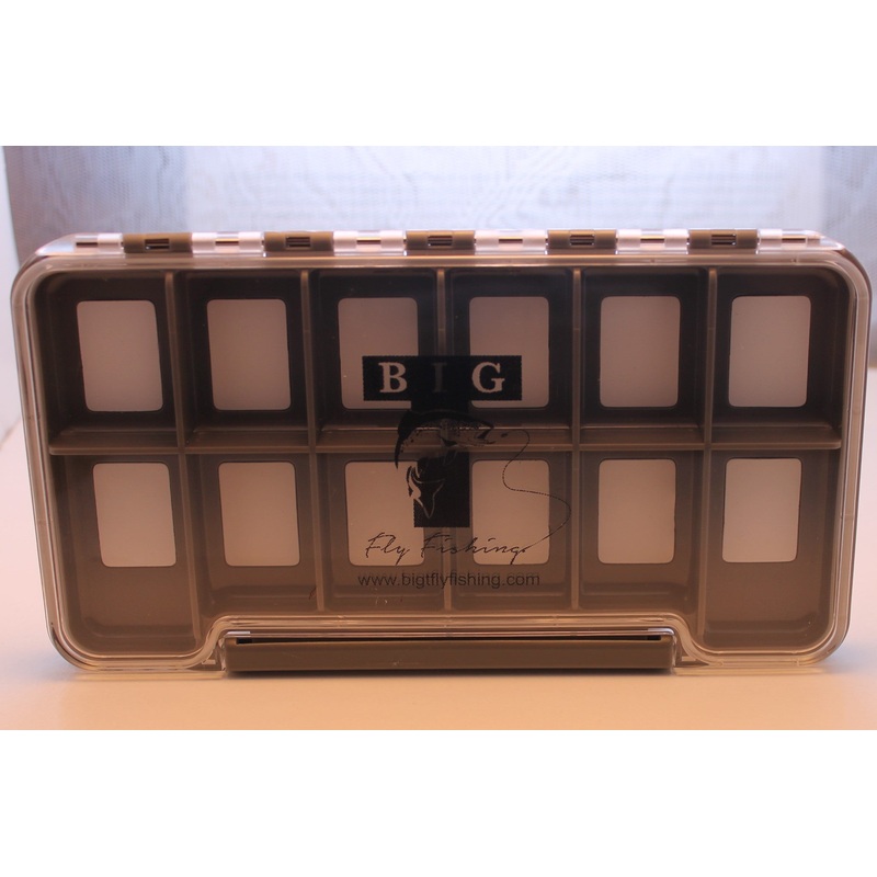 Magnetic 12 compartment fly box