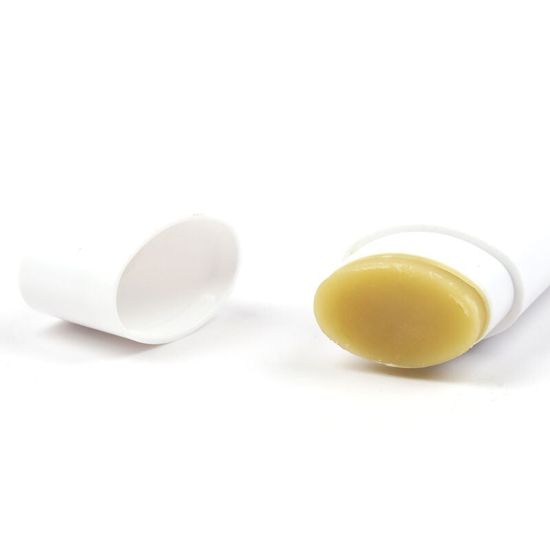 Hareline’s Low Tack Wax Travel (Oval Tube)